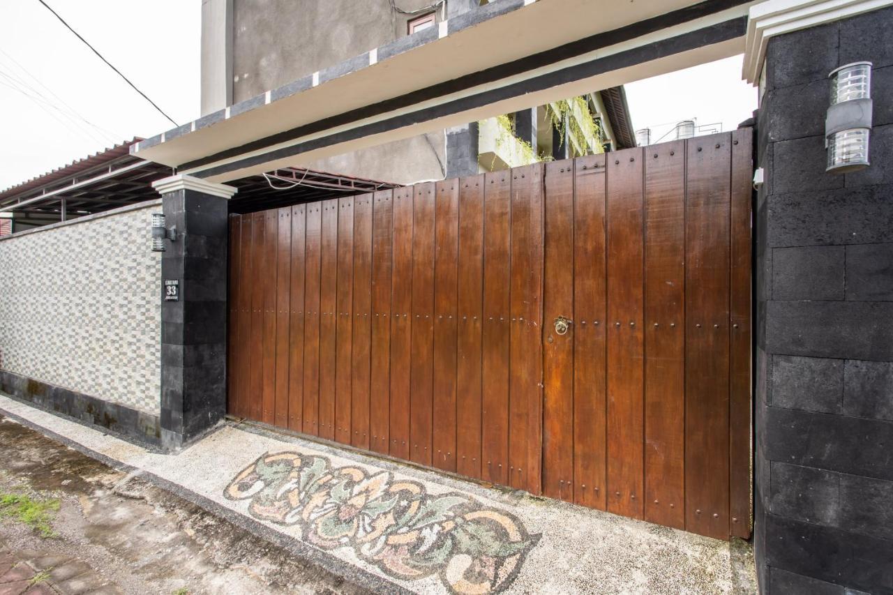 Lavanda Guesthouse/Homestay Jimbaran  Exterior photo